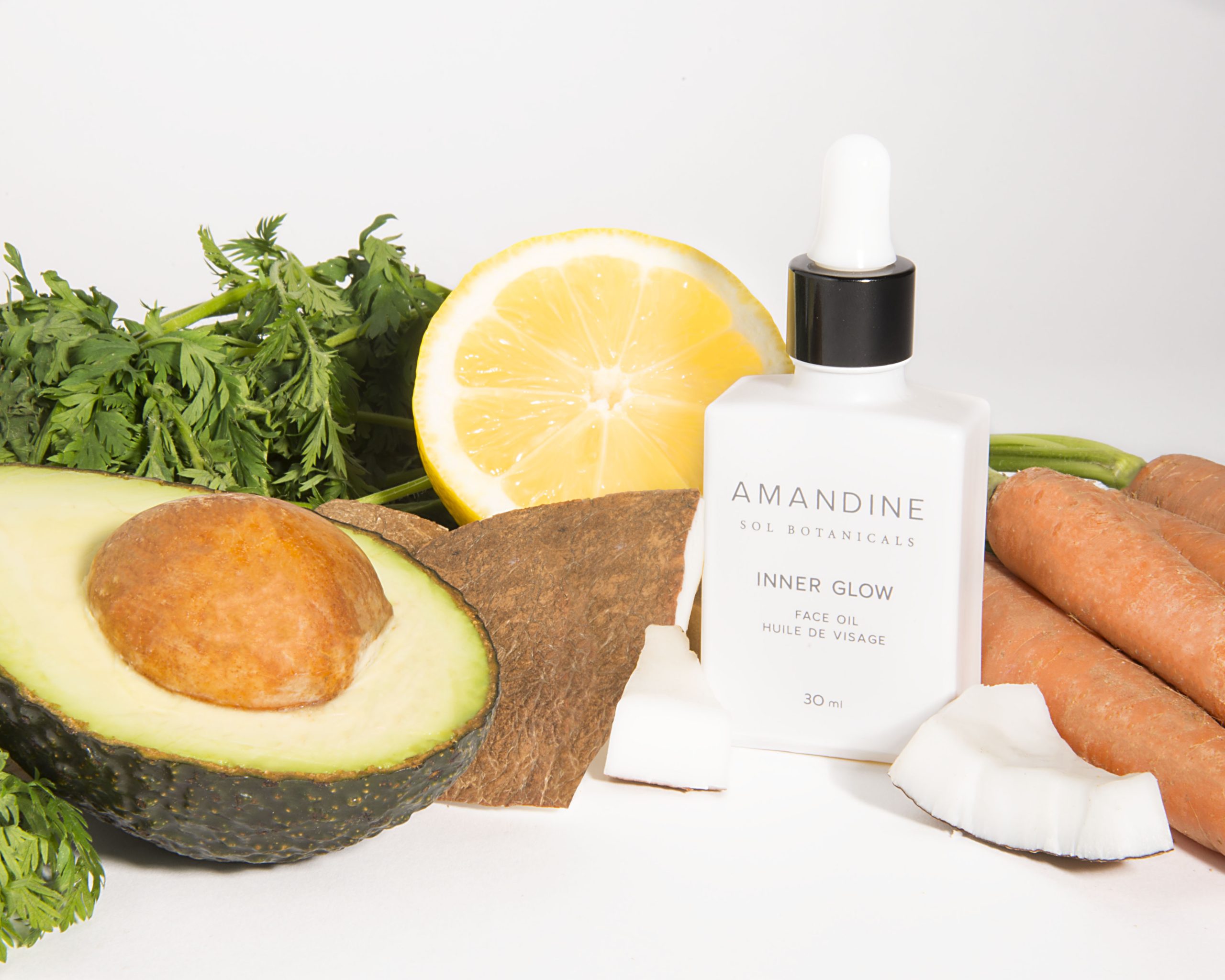Amandine Sol Botanicals Blends Multiple Organic Skincare Benefits into One Bottle