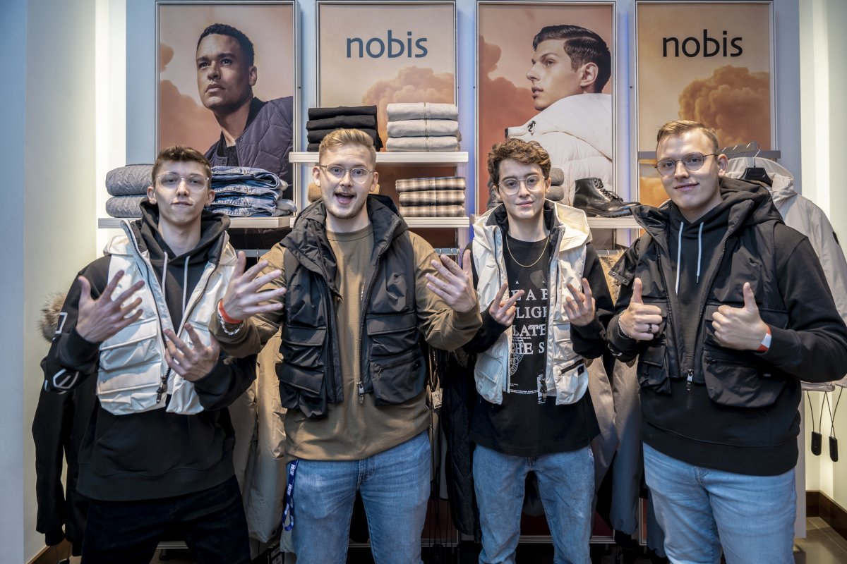 Harry Rosen & Nobis Support Esports Industry Through Community Event