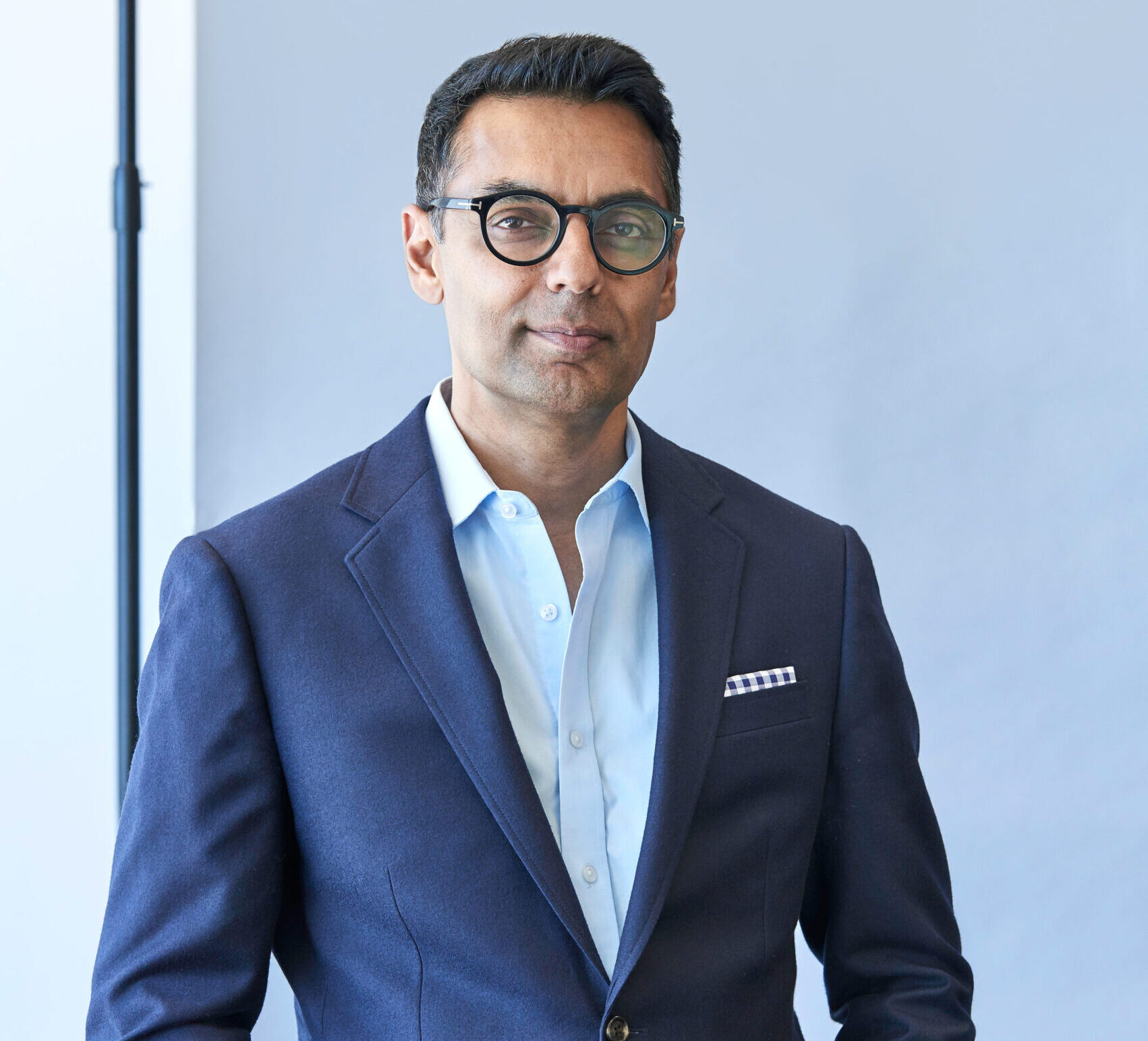 How BlueDot Founder Dr. Kamran Khan Used Artificial Intelligence to Detect COVID-19