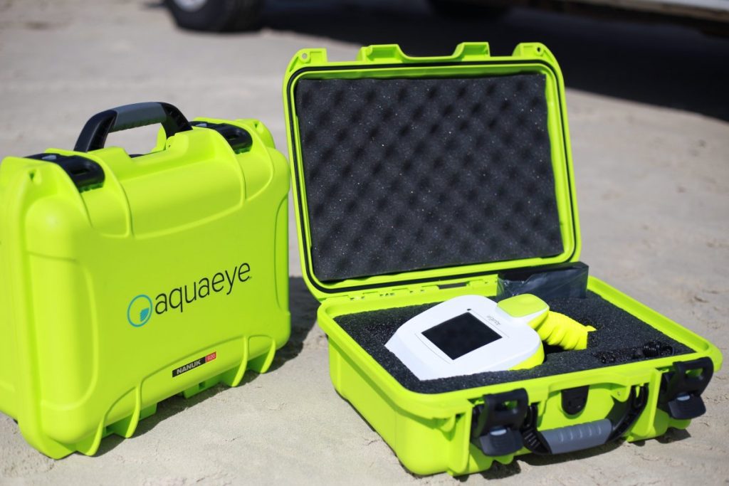 AquaEye by VodaSoft in a carrying case on the beach