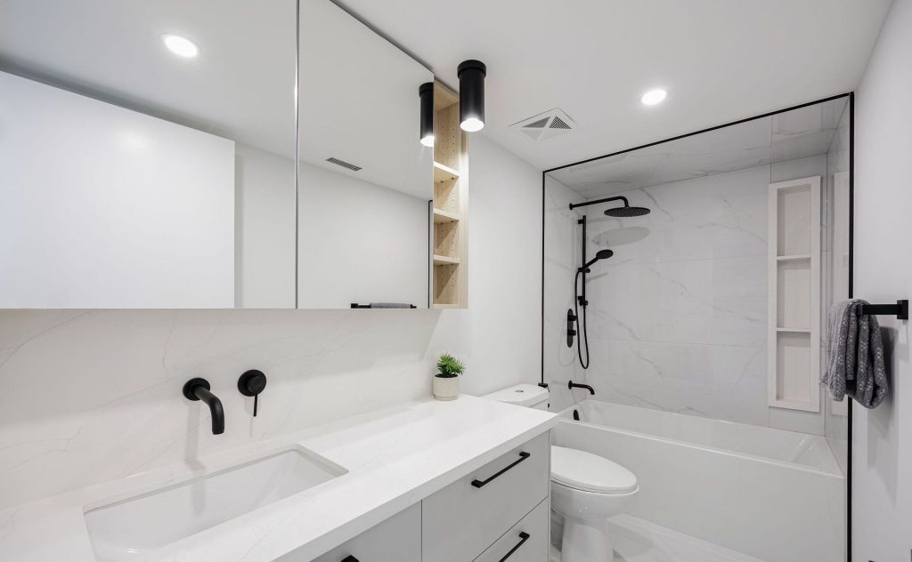 95 Bathurst St.