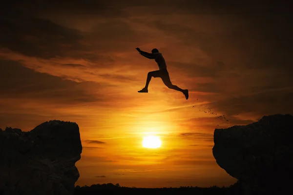 Navigating the Confidence Gap for Women in the Corporate World