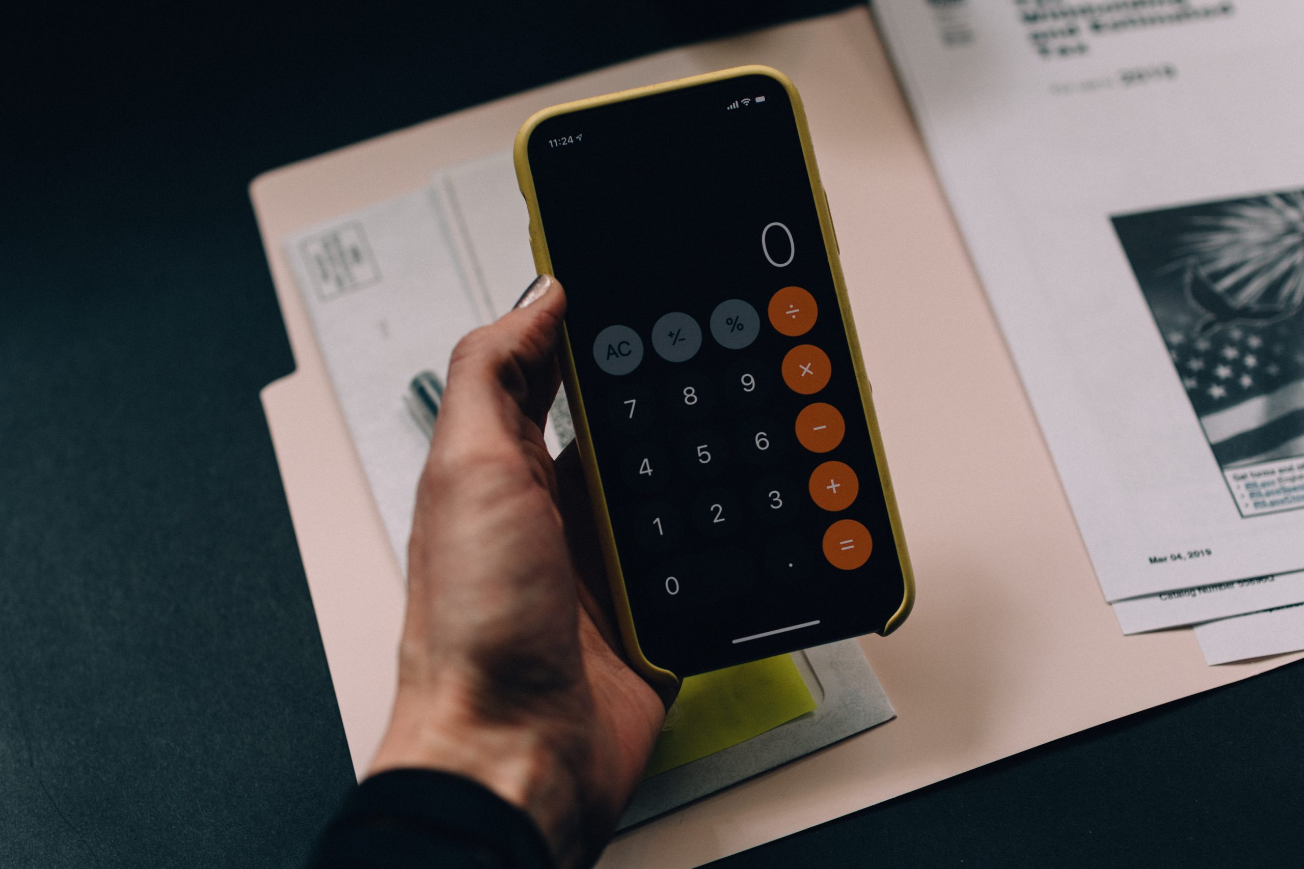 How to Avoid Financial Abuse While Going Through a Divorce