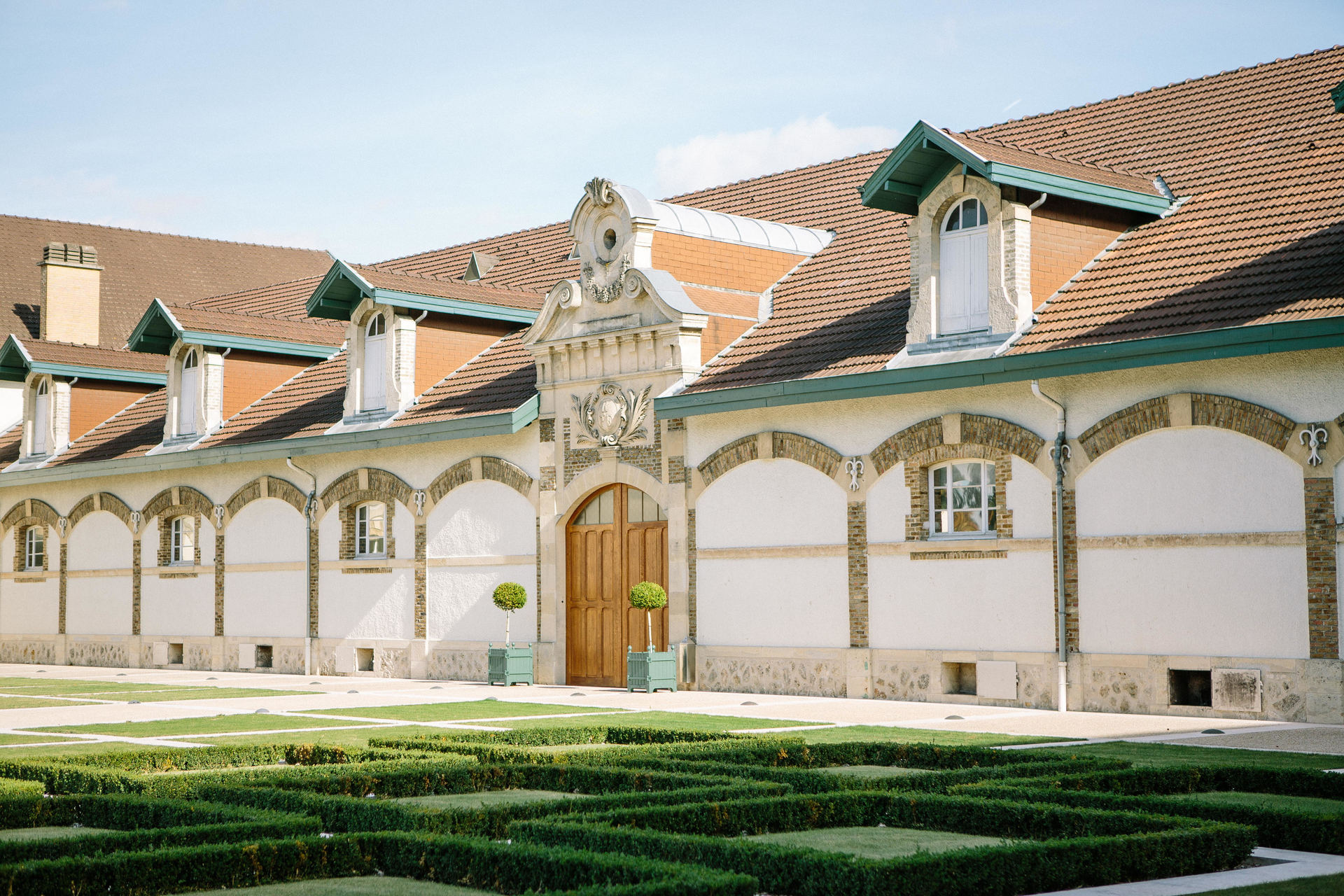 Pop Open a Bottle From the Oldest Established Champagne House This Thanksgiving