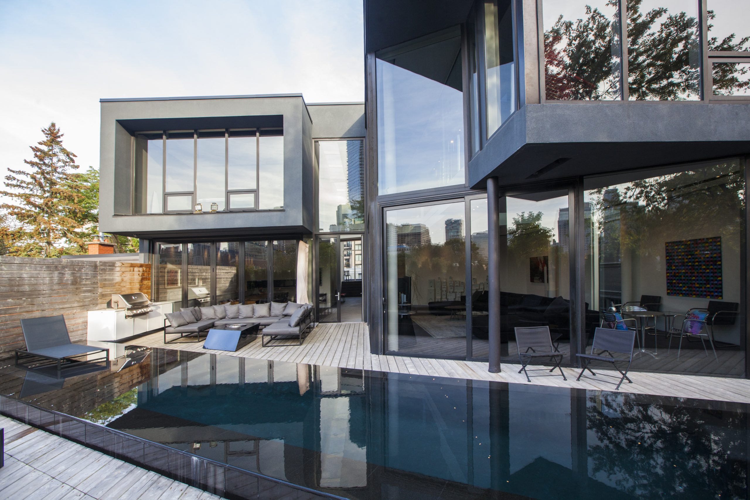 4 Amazing 'Airbnb Plus' spots in Toronto