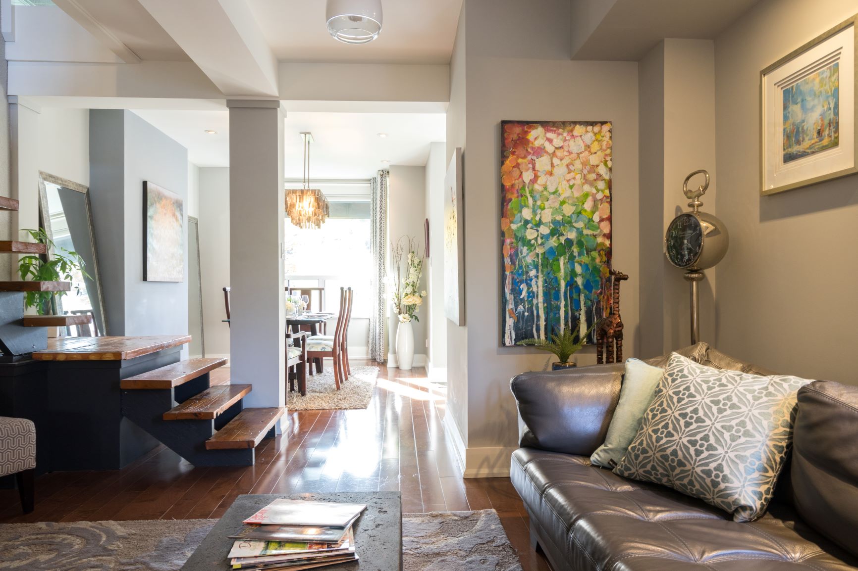 Airbnb plus Toronto.