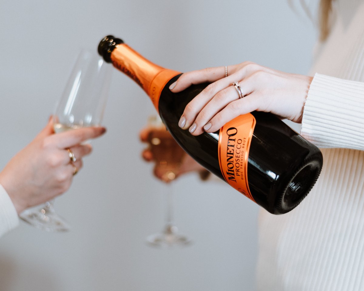 Taking Moments to Connect at the Orange Table with Mionetto